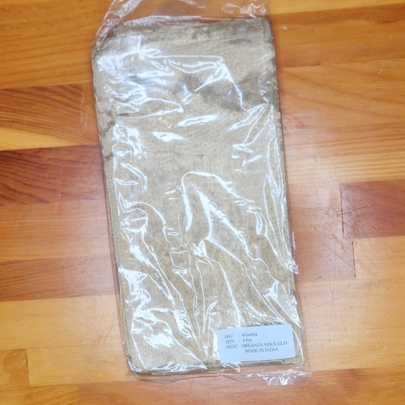 NIP Vintage Pottery Barn Gold Sheer Organza Napkins-set of 4 🌟 - Picture 5 of 5